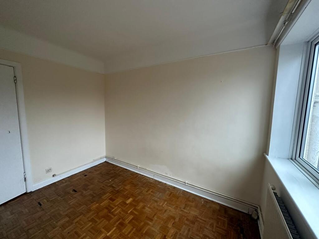 Additional image 8 of Iford Lane, BOURNEMOUTH