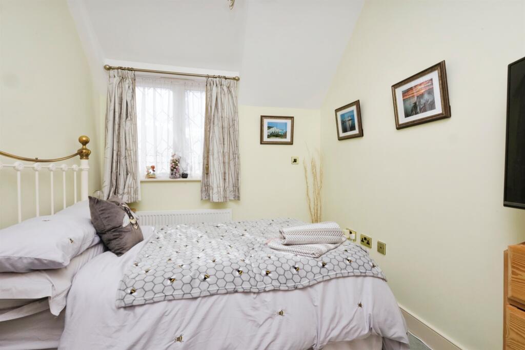 Additional image 13 of Roselands Avenue, Eastbourne