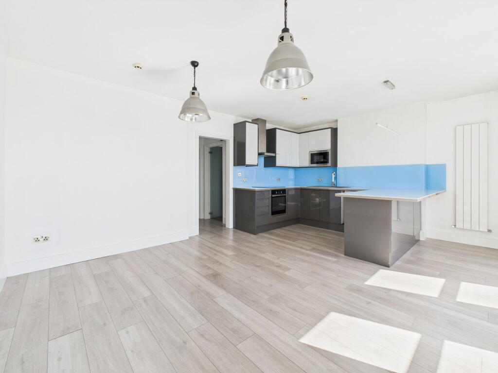 Additional image 5 of 1-2 New Parade, Worthing, BN11 2BQ