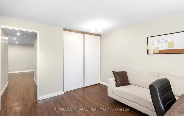 Additional image 43 of 35 Green Valley Dr Unit 1705