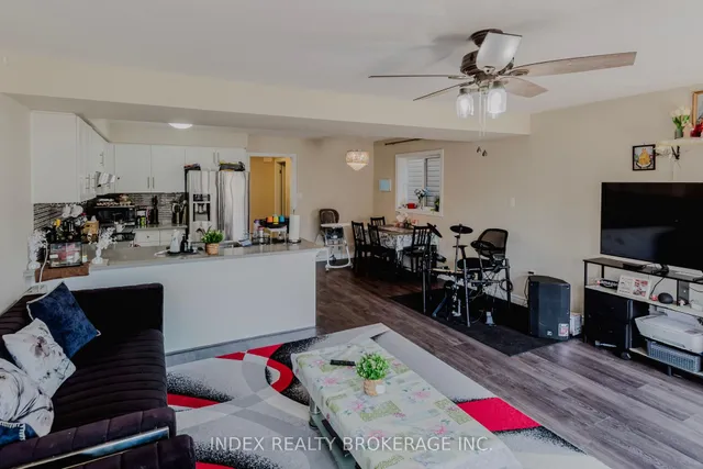 Additional image 9 of 207 Eden Oak Tr