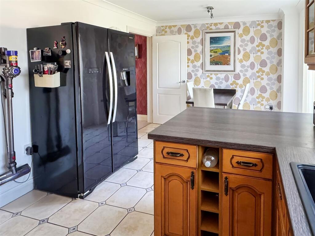 Additional image 7 of Linnet Close, Littlehampton