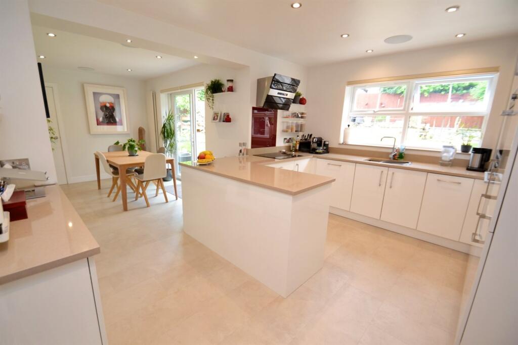 Additional image 2 of Broadstone