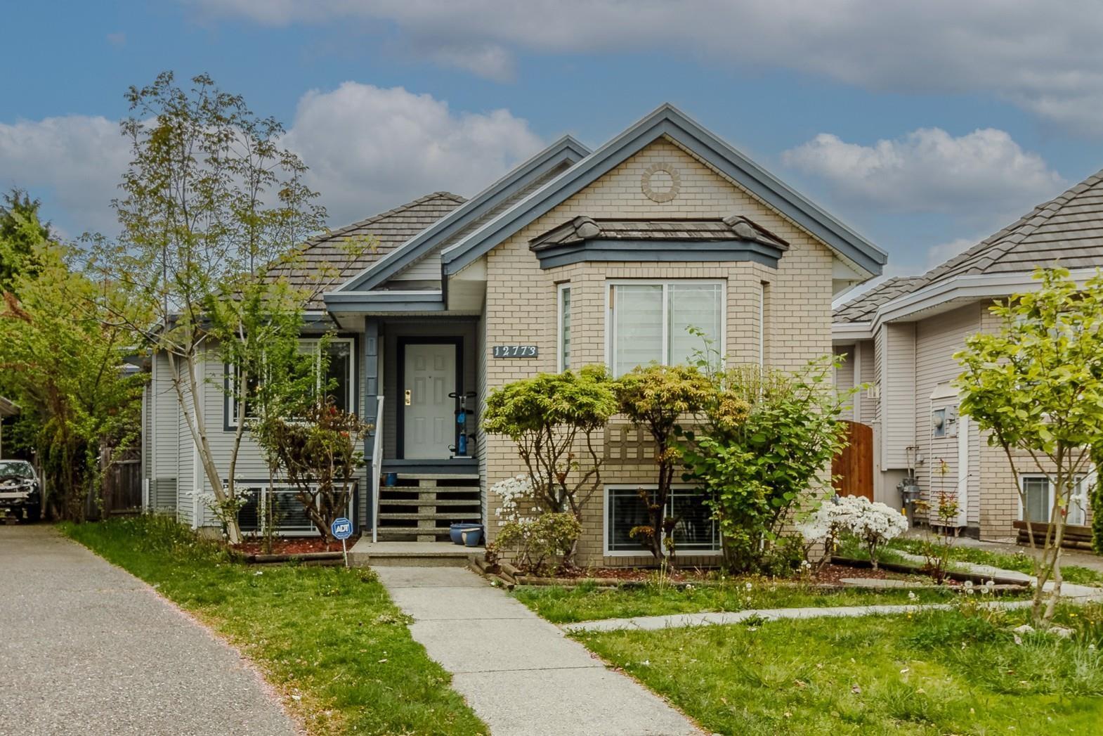 12773 67 AVENUE|Surrey, British Columbia V3W1G5