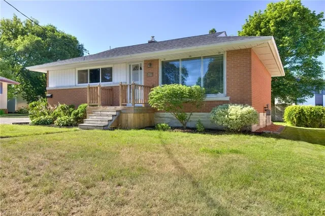 Additional image 4 of 71 Broadmoor Ave