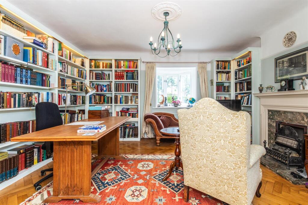 Additional image 9 of Manor Way, Eastbourne, BN20 9BN