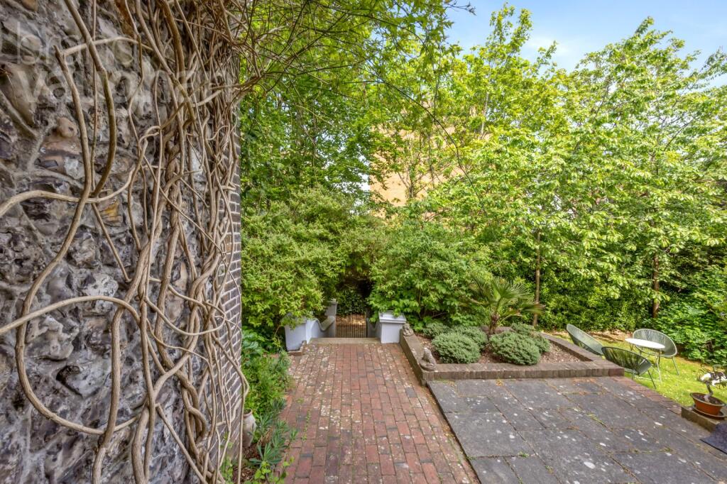 Additional image 34 of Lovers Walk, Brighton, East Sussex, BN1