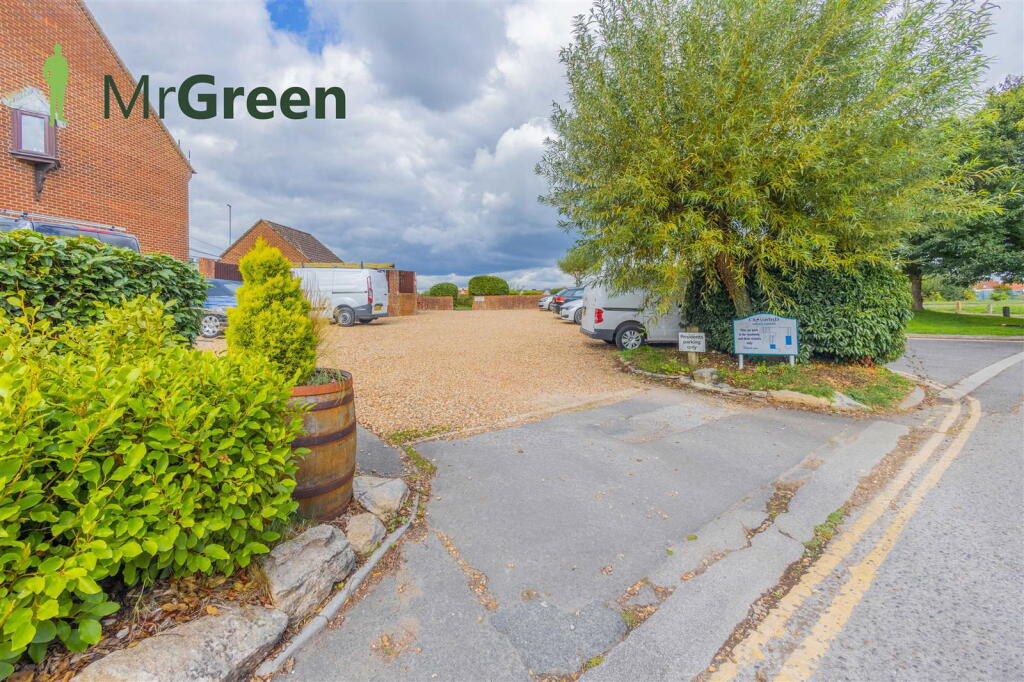 Additional image 12 of Willow Way, Christchurch, BH23 1LA