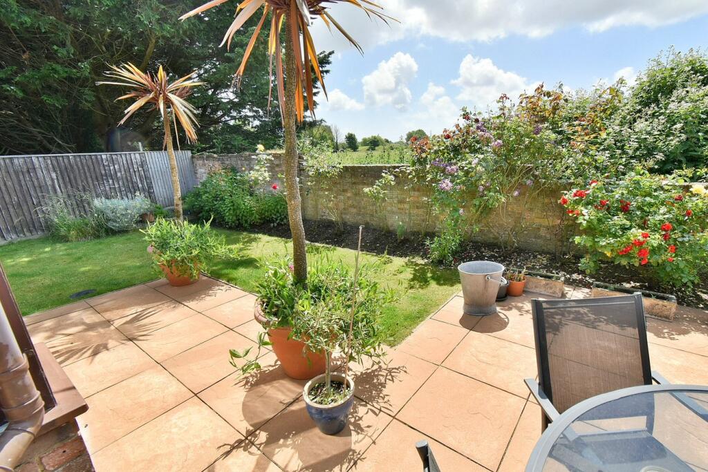 Additional image 20 of Lake Farm Close, Ferndown, BH22