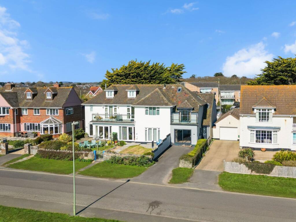 Additional image 4 of Marine Drive East, Barton on Sea, BH25