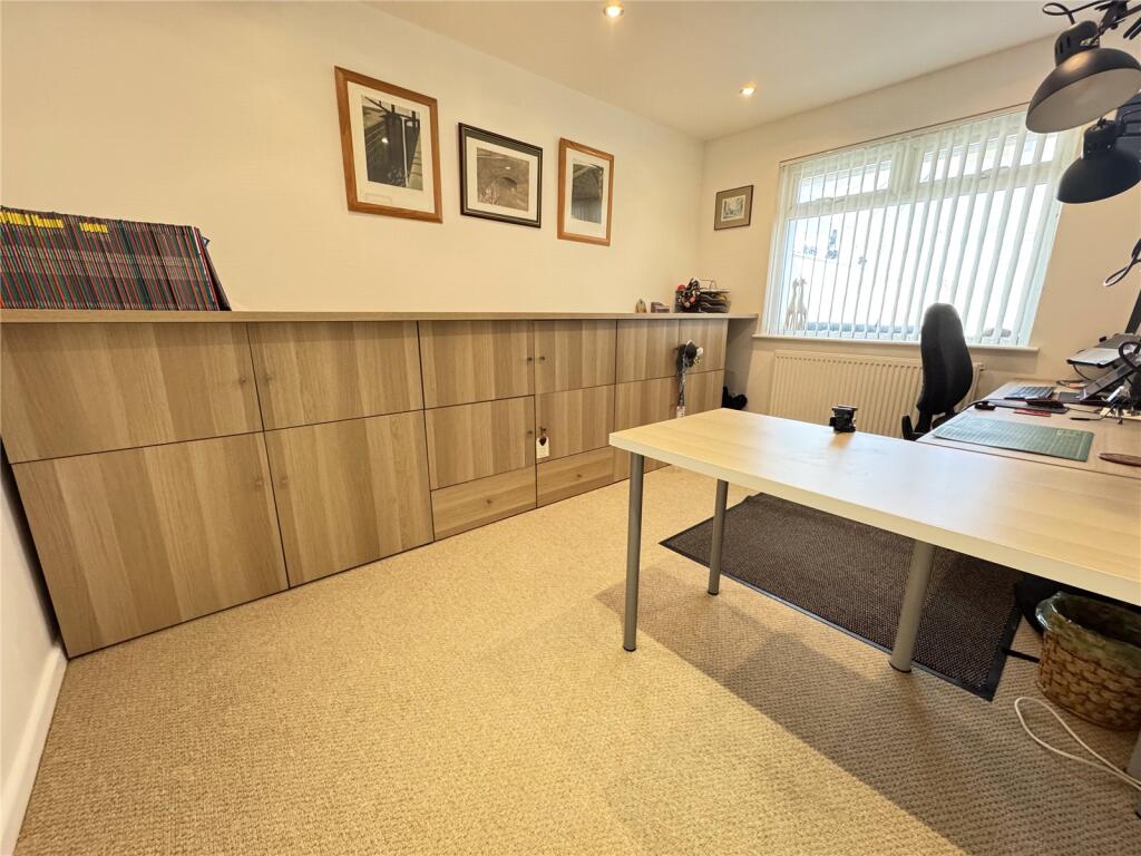 Additional image 10 of Heathwood Avenue, Barton On Sea, Hampshire, BH25