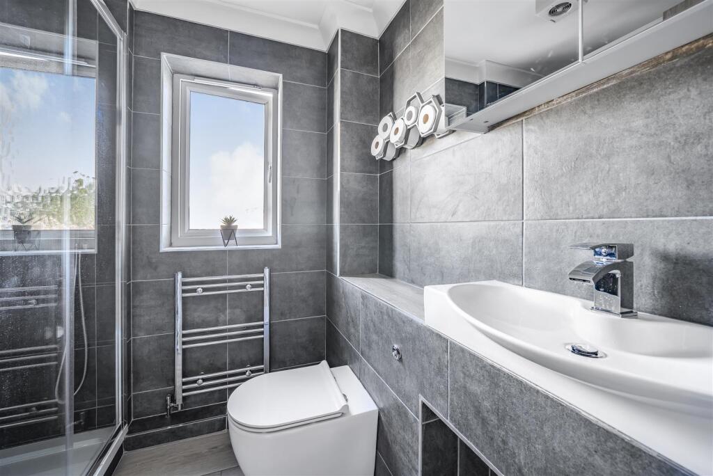 Additional image 18 of Lake Avenue, Hamworthy