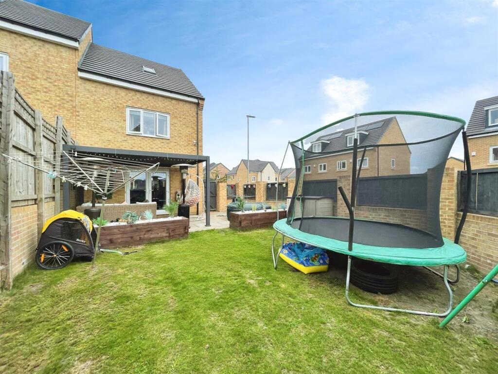 Additional image 23 of Quarry Bank Road, Bradford, BD2