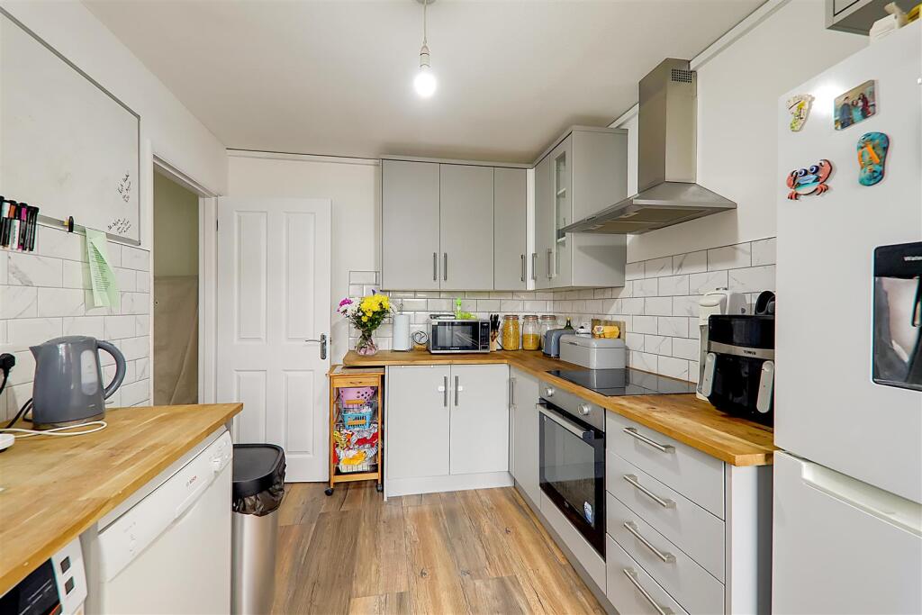 Additional image 6 of Manor View Court, Sompting Avenue, Worthing, West Sussex, BN14 8HR