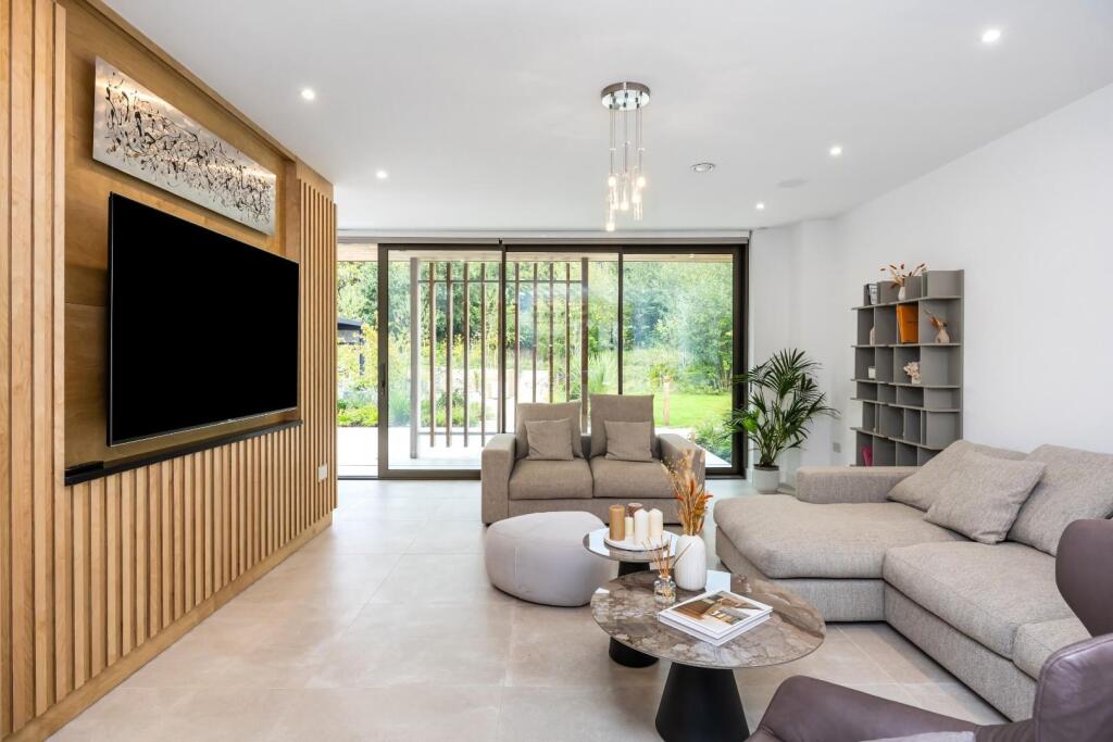 Additional image 26 of Twineham Grange Farm