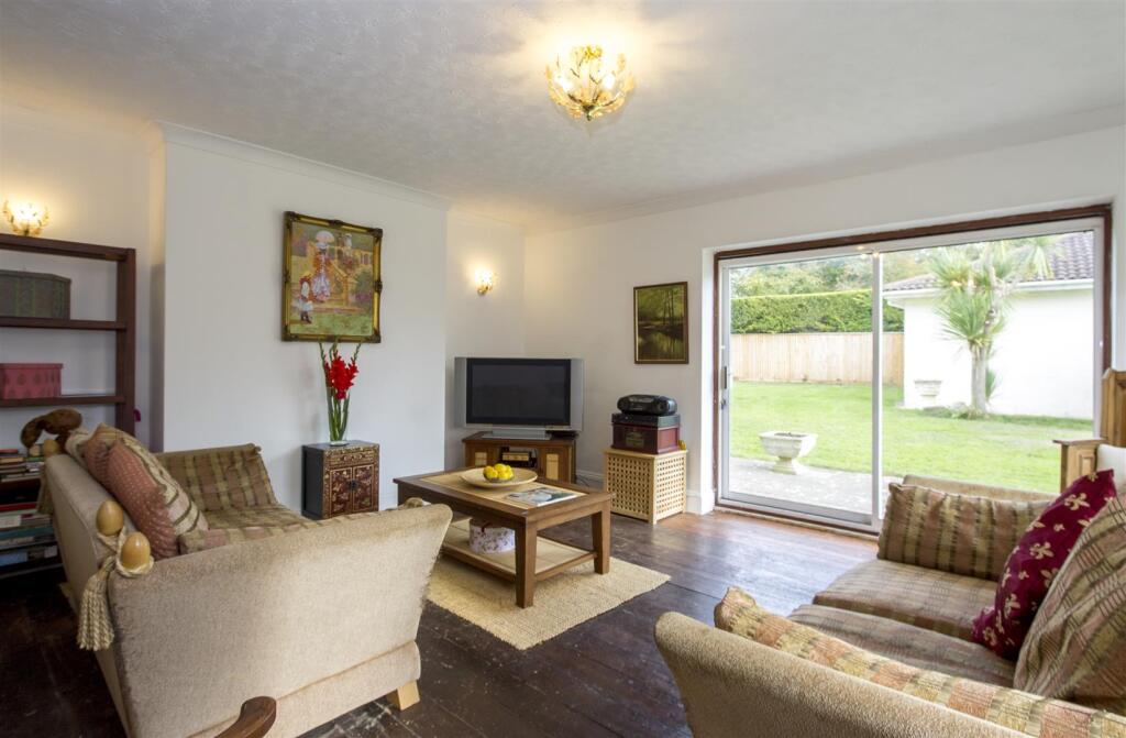 Additional image 3 of Sea View Road, Highcliffe, Christchurch