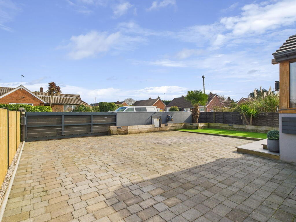 Additional image 39 of Cuckfield Crescent, Salvington, Worthing BN13 2EB