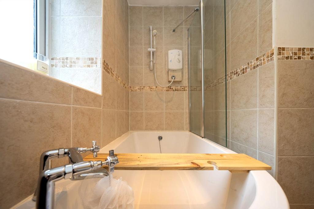 Additional image 32 of Cox Green Road, Bolton, BL7