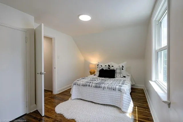 Additional image 20 of 36 Belmont Ave