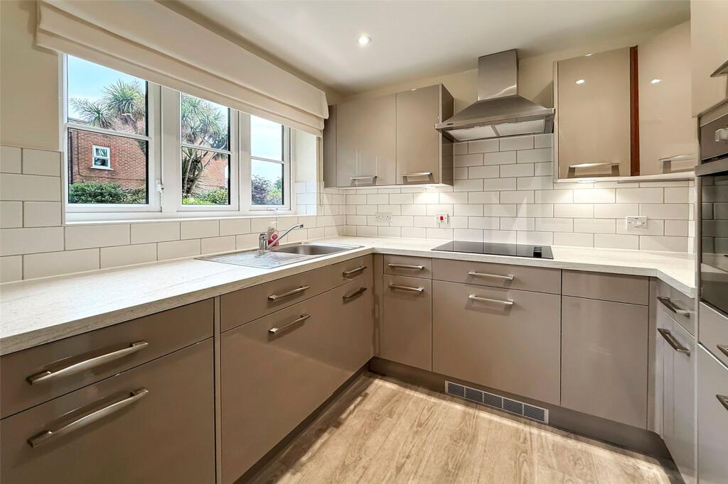 Additional image 5 of Hale Lodge, Fitzalan Road, Littlehampton, West Sussex
