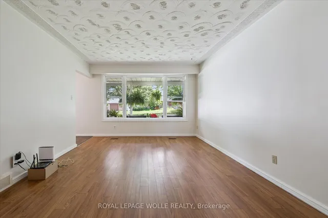 Additional image 10 of 218 Overlea Dr