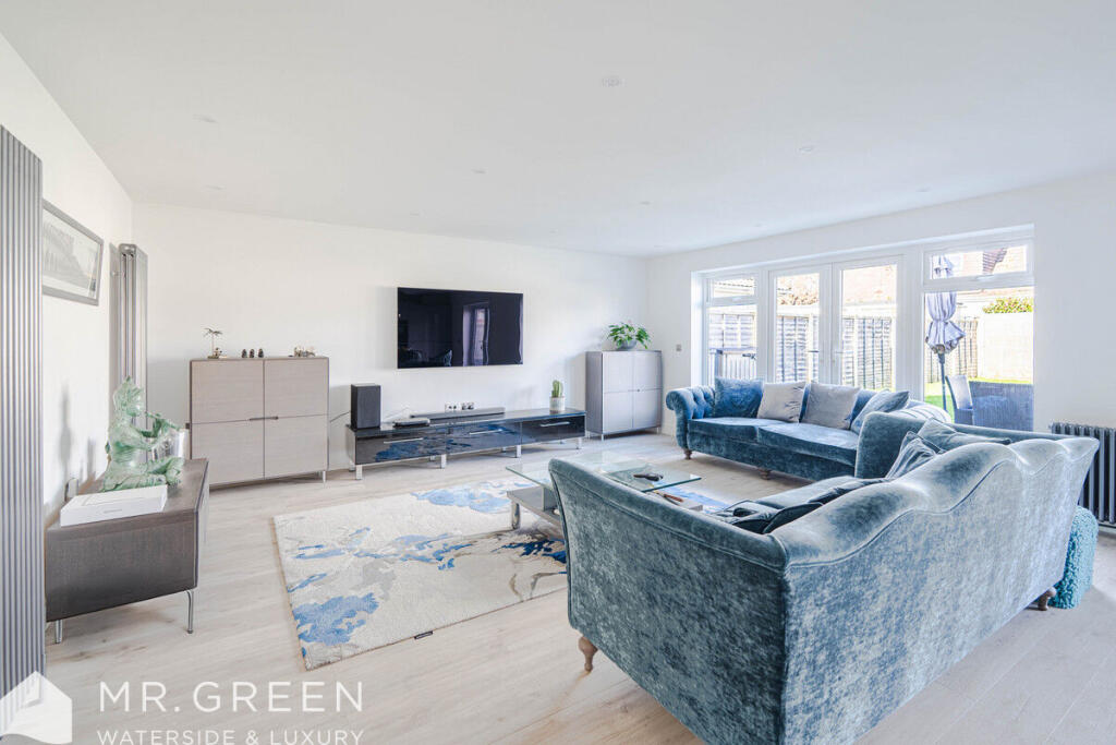 Additional image 21 of Essex Avenue, West Christchurch, BH23 2SF