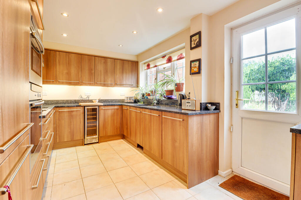 Additional image 5 of Cranbourne Drive, Harpenden, Hertfordshire, AL5