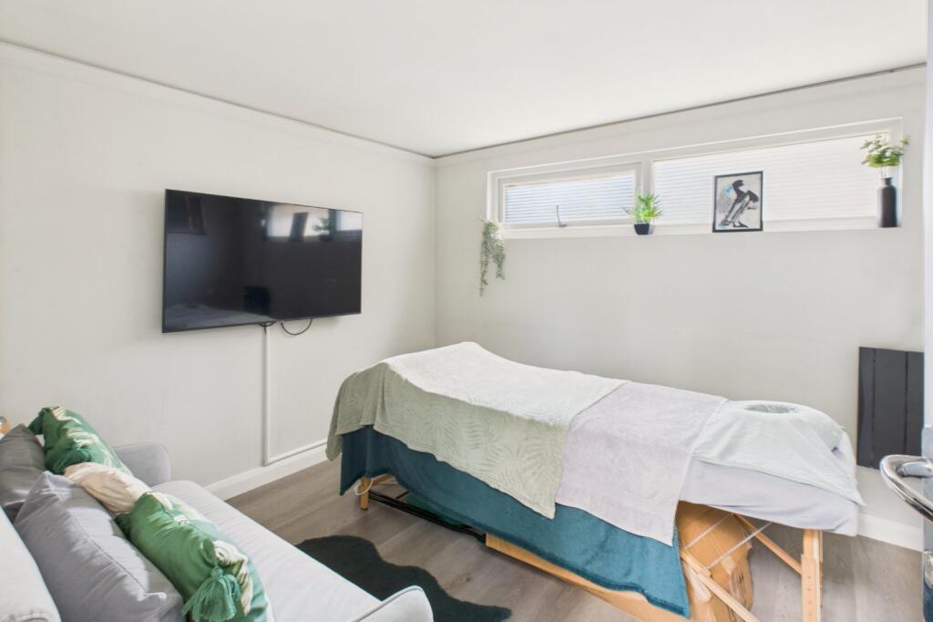 Additional image 32 of Northbrook Road, Broadstone, Dorset, BH18