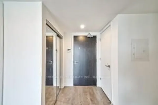 Additional image 3 of 501 Yonge St Unit 4902