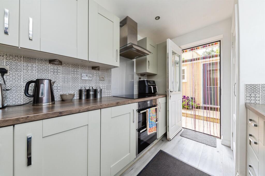 Additional image 3 of Longmead, Hatfield