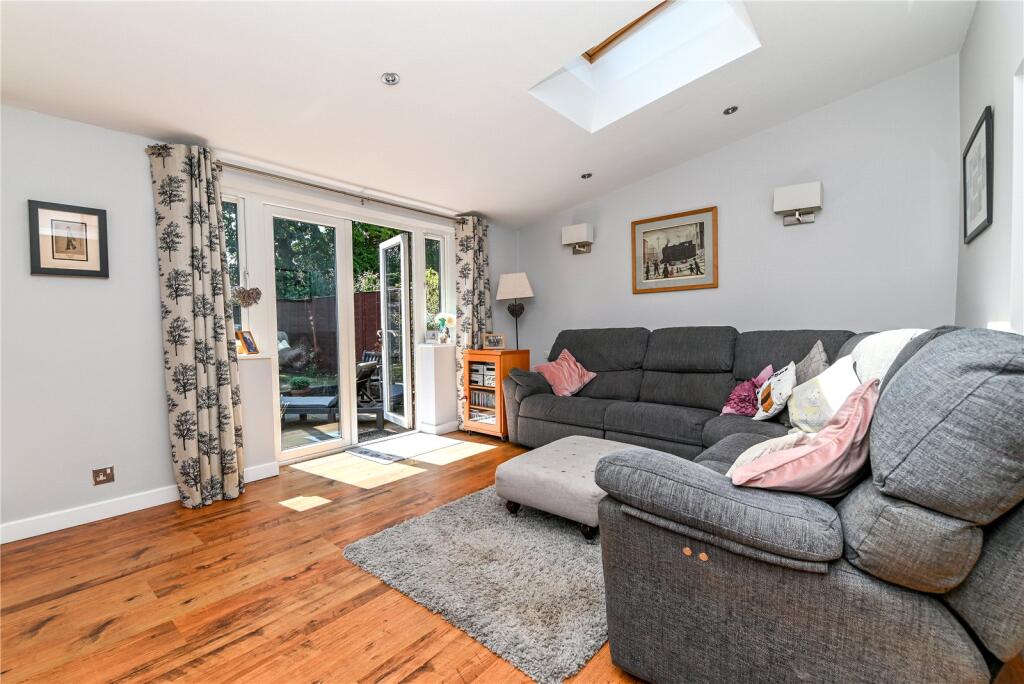 Additional image 18 of Akeshill Close, New Milton, Hampshire, BH25