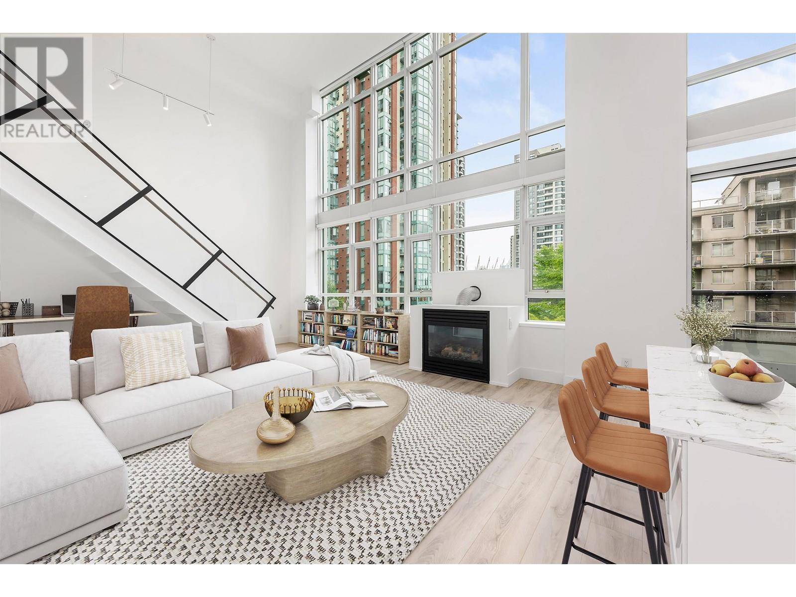 412 988 RICHARDS STREET|Vancouver, British Columbia V6B8R2