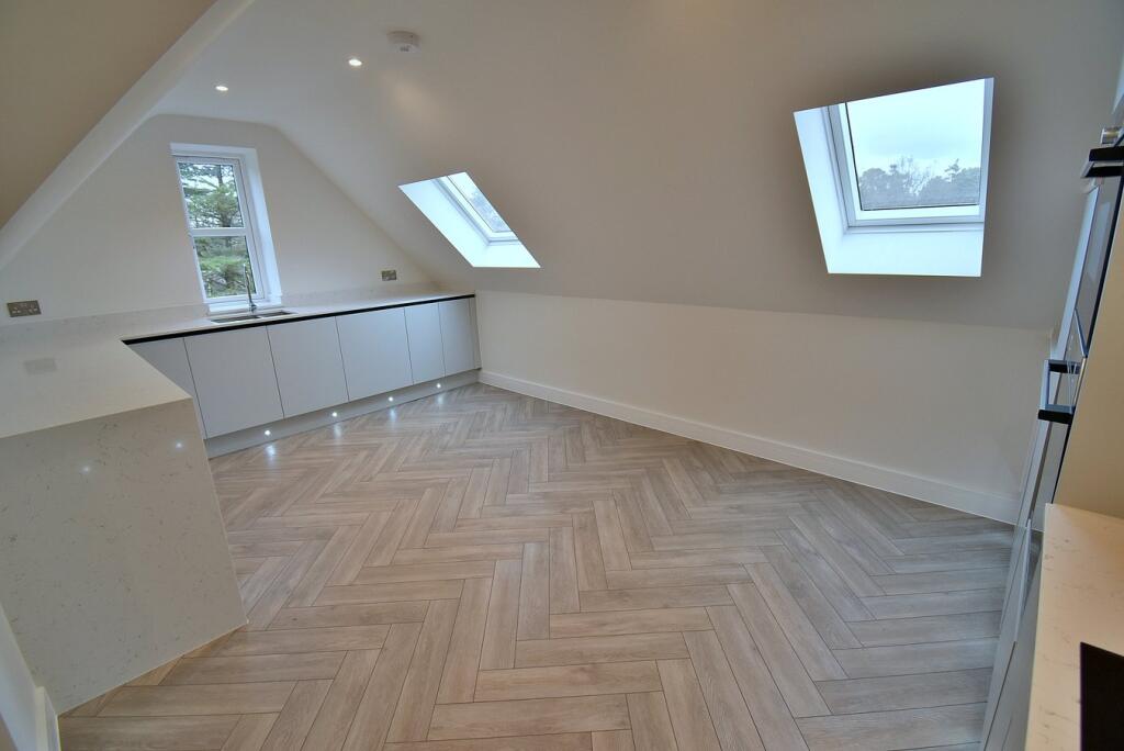 Additional image 20 of 14 Golf Links Road, Ferndown, BH22