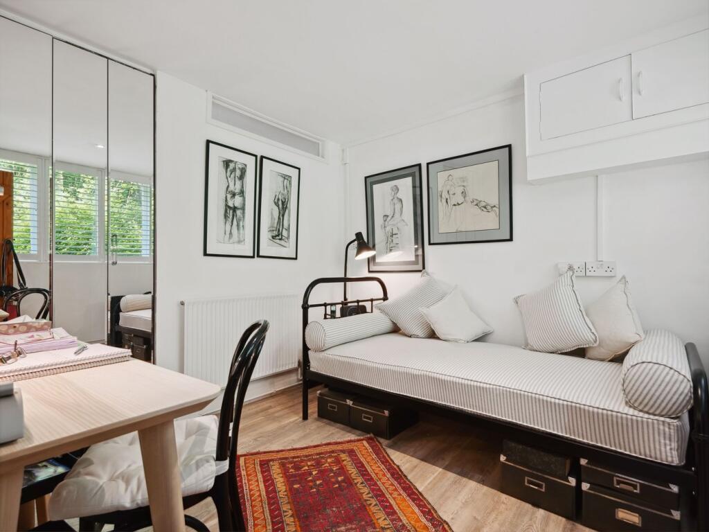 Additional image 10 of Lester Square, Burley, Ringwood, BH24