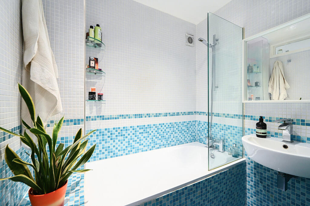 Additional image 10 of Marine Gardens, Brighton, BN2