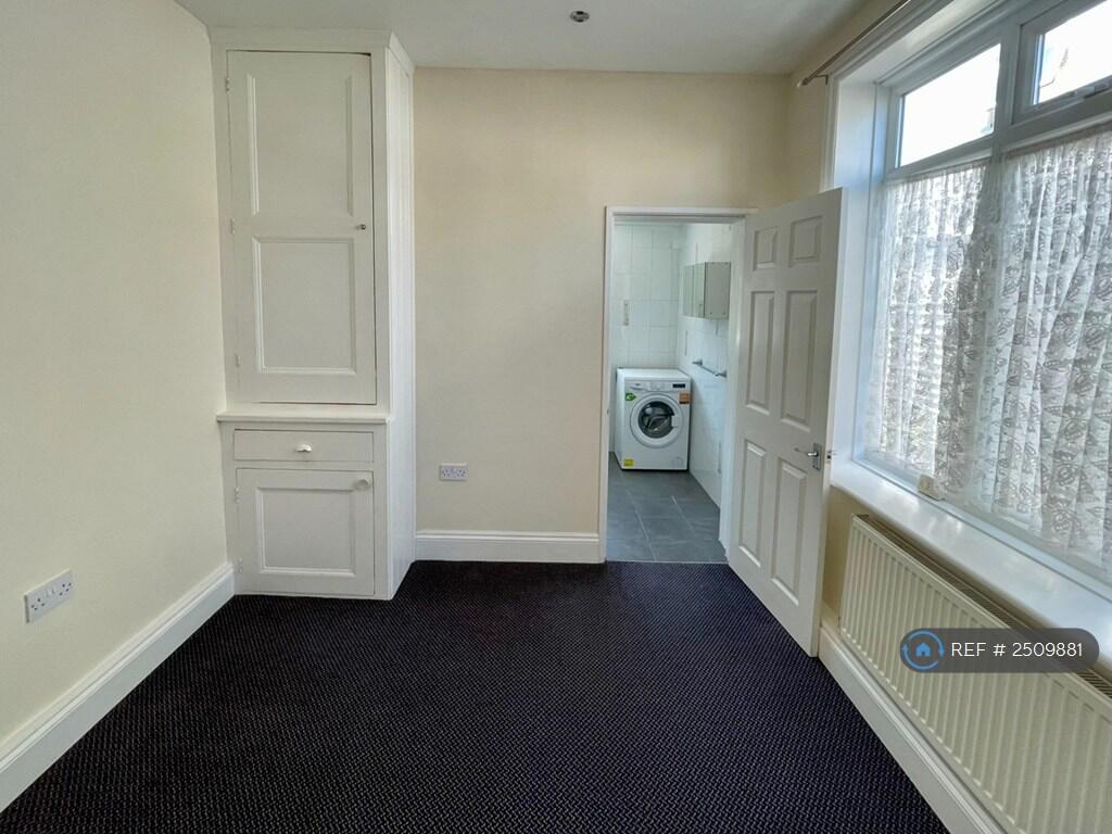 Additional image 7 of Stourcliffe Avenue, Bournemouth, BH6