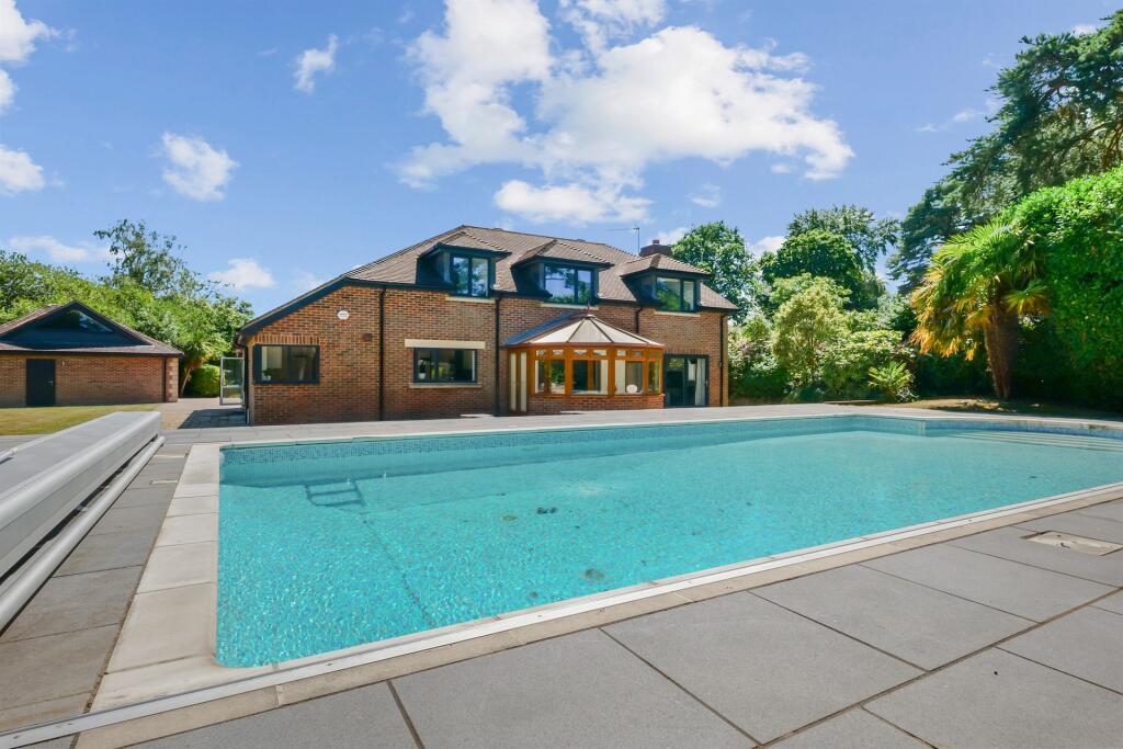 Additional image 13 of Broadstone