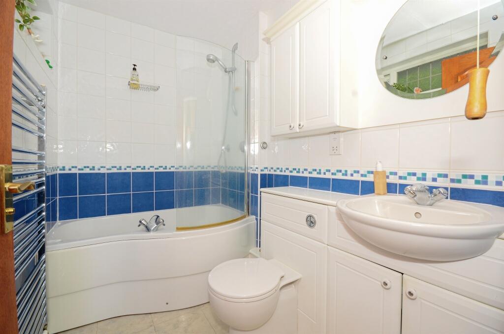 Additional image 11 of Courtfields, Harpenden