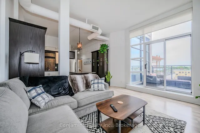 Additional image 14 of 410 King St Unit 609