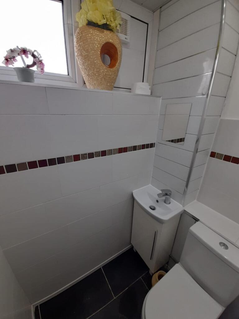 Additional image 16 of Flat ,  Erskine Street, Birmingham