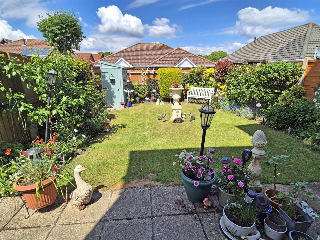 Additional image 2 of Chestnut Grove, New Milton, Hampshire, BH25