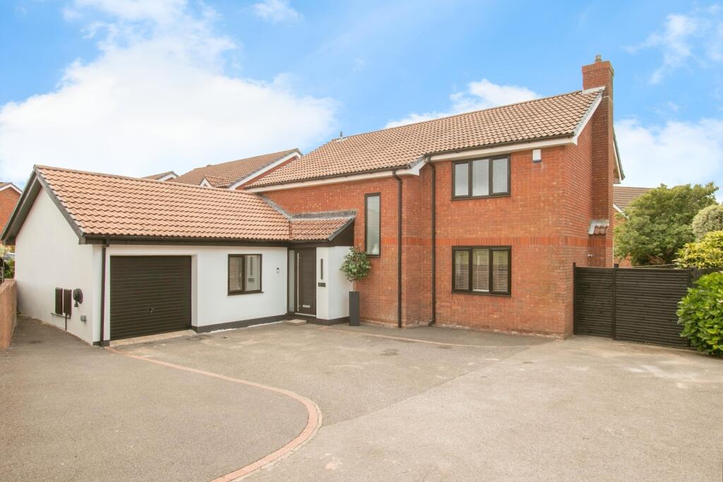 Springbank Road, LITTLEDOWN, Bournemouth, Dorset, BH7