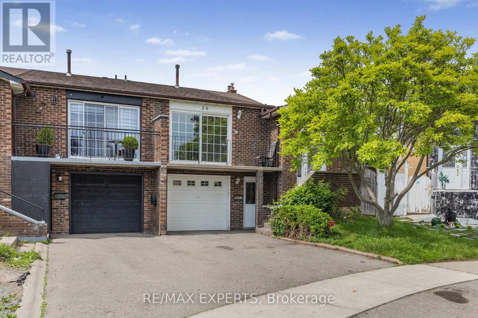 36 ELDERWOOD PLACE|Brampton (Brampton North), Ontario L6V3N3