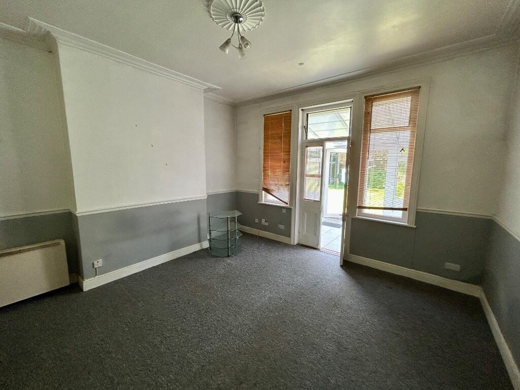 Additional image 7 of Glen Road, Boscombe Spa, studio flat with conservatory