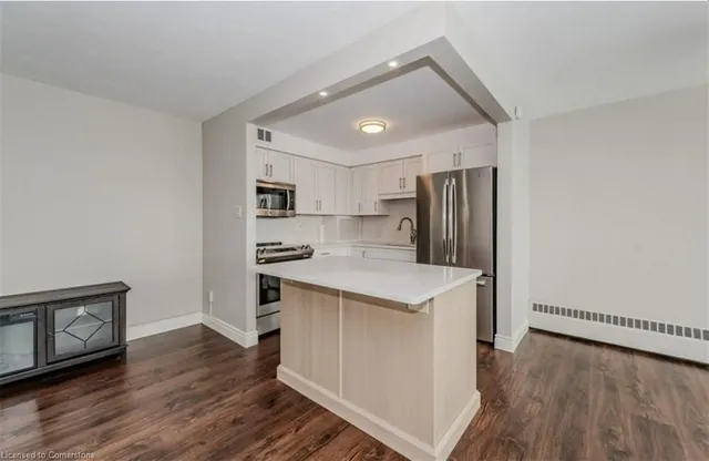 Additional image 10 of 24 Midland Dr Unit 303