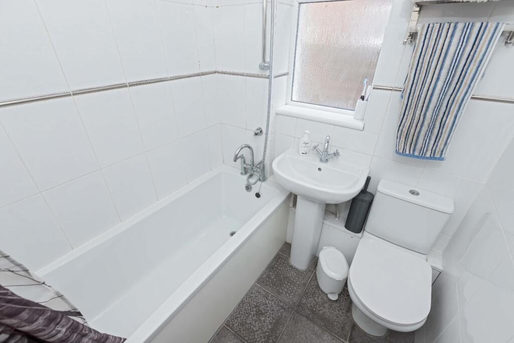 Additional image 17 of Bristol Avenue, Lancing