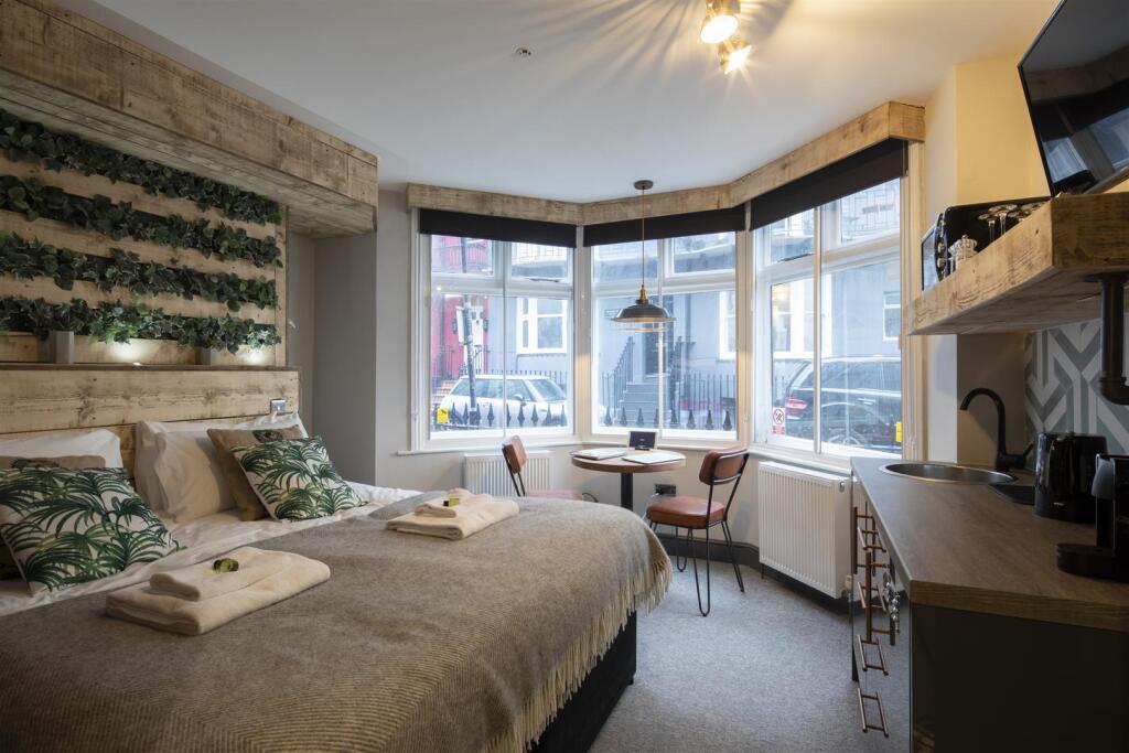 Additional image 15 of Broad Street and Middle Street, Brighton