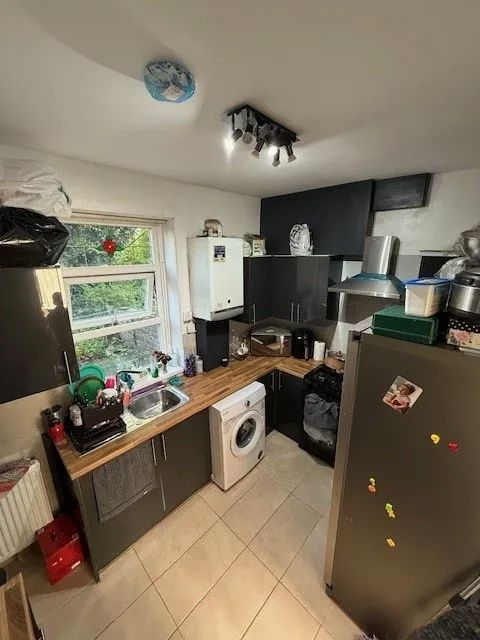 Additional image 5 of Hollingwood Avenue, Clayton, Bradford, West Yorkshire, BD7 2NW