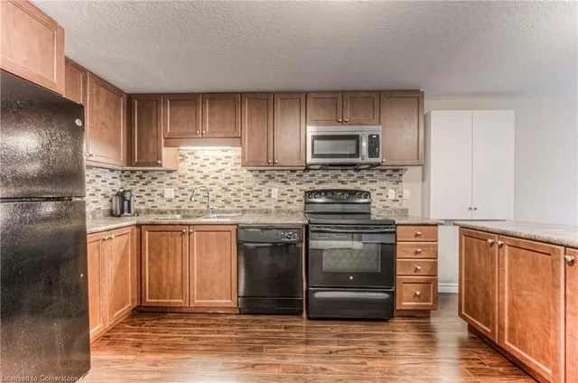 Additional image 14 of 240 Rachel Cres Unit F