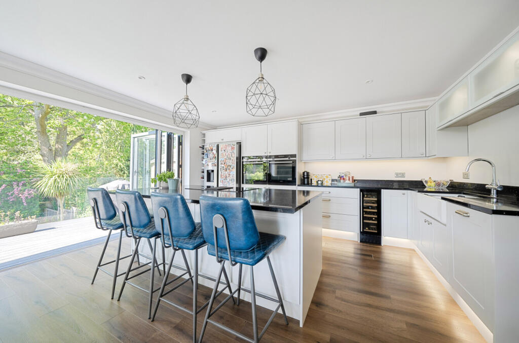 Additional image 6 of Lymington Road, Highcliffe, Christchurch, BH23